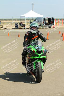 media/Sep-20-2025-TrackDaz (Sat) [[27f0cde673]]/Around the Pits/